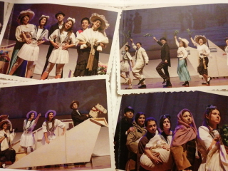 «Τα κοριτσάκια με τα ναυτικά» στο θέατρο Ολύμπιον